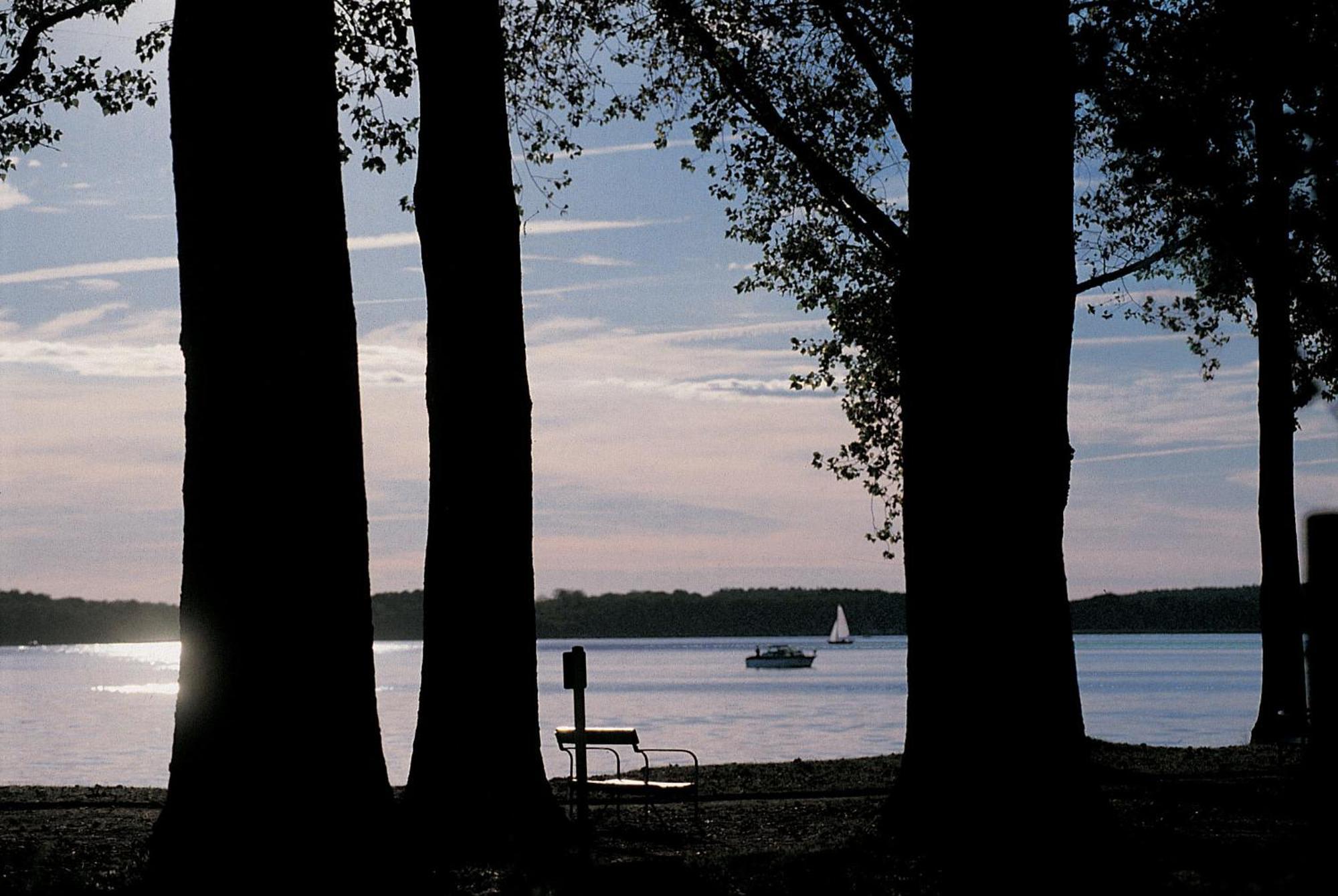 Hotel Kleines Meer Waren  Exteriér fotografie