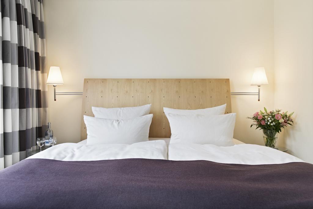 Hotel Kleines Meer Waren  Pokoj fotografie