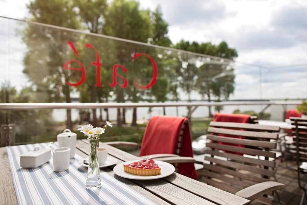 Hotel Kleines Meer Waren  Exteriér fotografie
